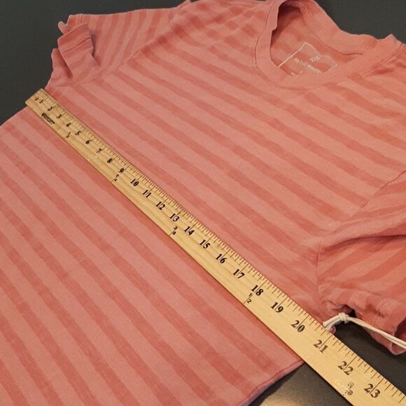 Mutual Weave Country Rose Crew Neck Tee Shirt - Picture 9 of 9